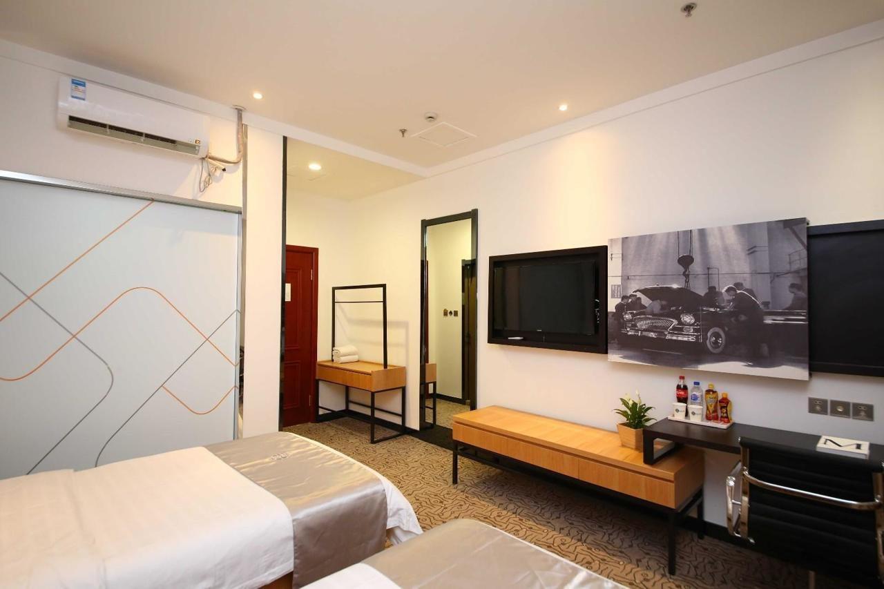 Chonpines Hotel Чанчунь Екстер'єр фото