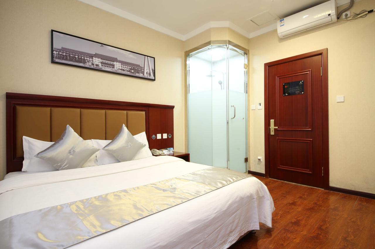 Chonpines Hotel Чанчунь Екстер'єр фото
