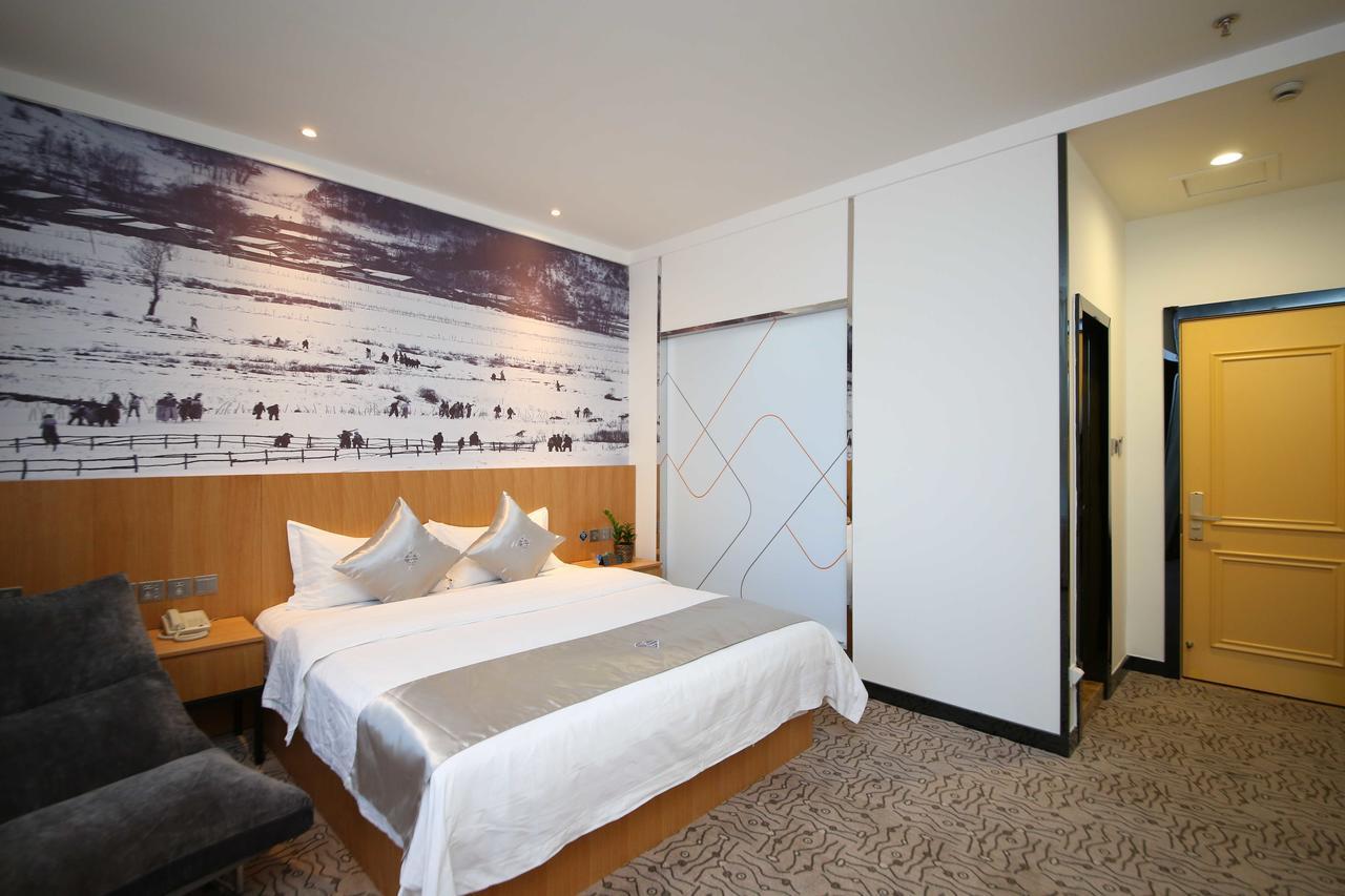 Chonpines Hotel Чанчунь Екстер'єр фото