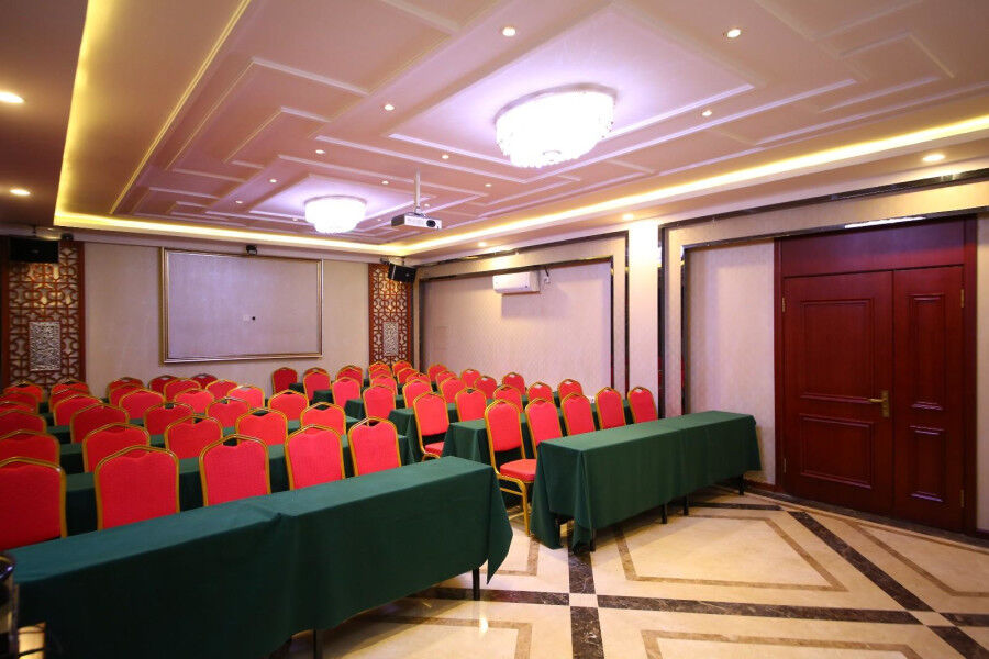 Chonpines Hotel Чанчунь Екстер'єр фото