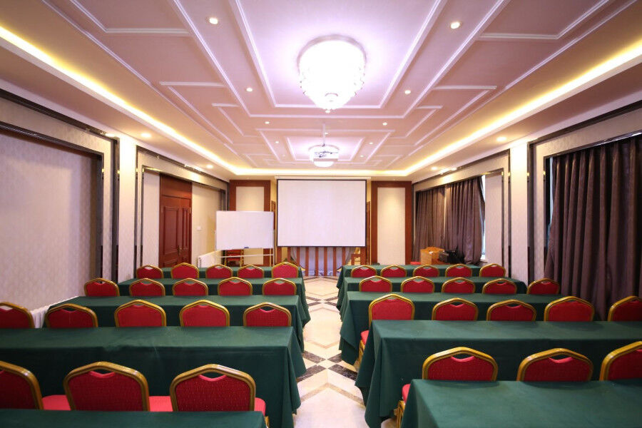 Chonpines Hotel Чанчунь Екстер'єр фото